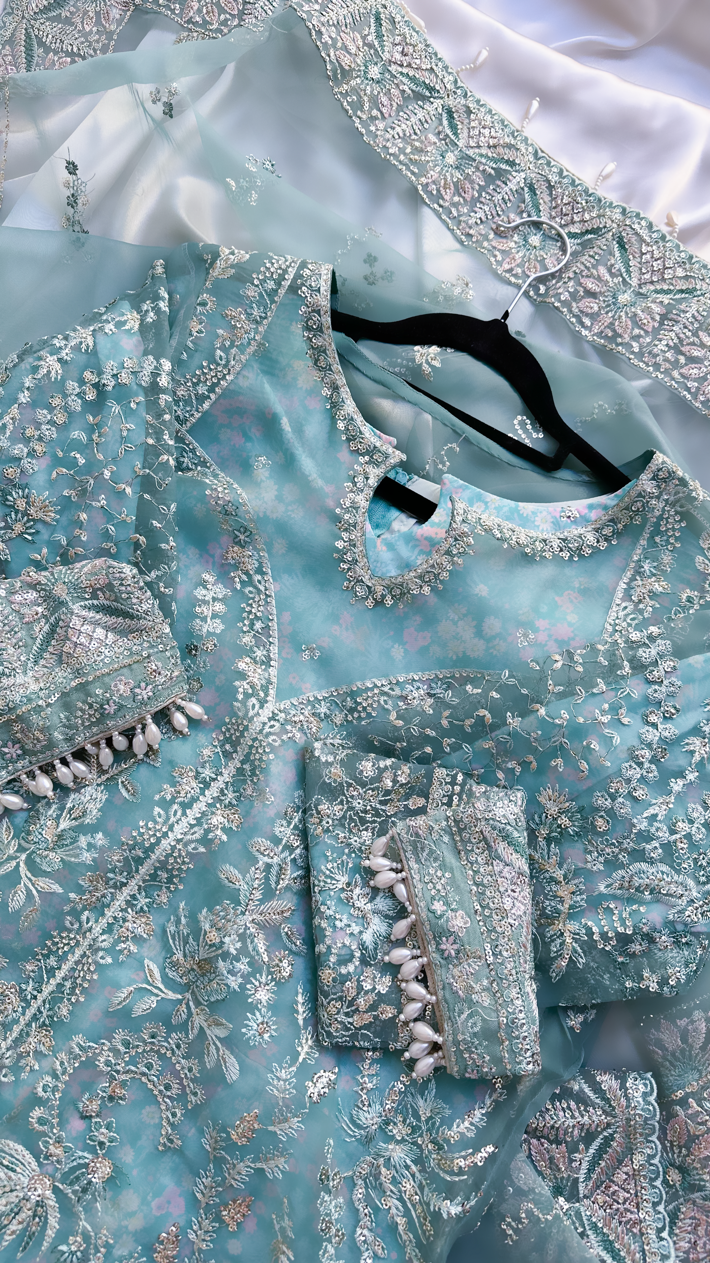 Noor 01