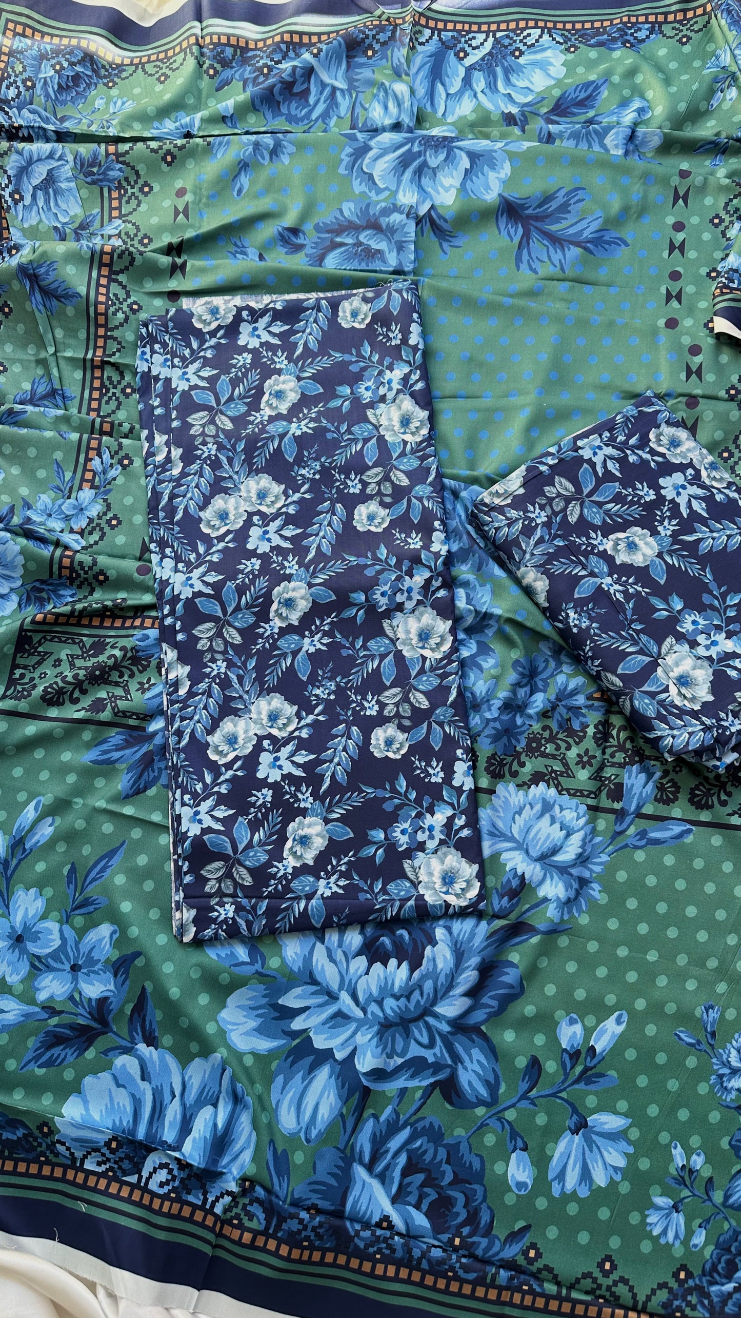 UN11 | 3 PIECE UNSTITCHED